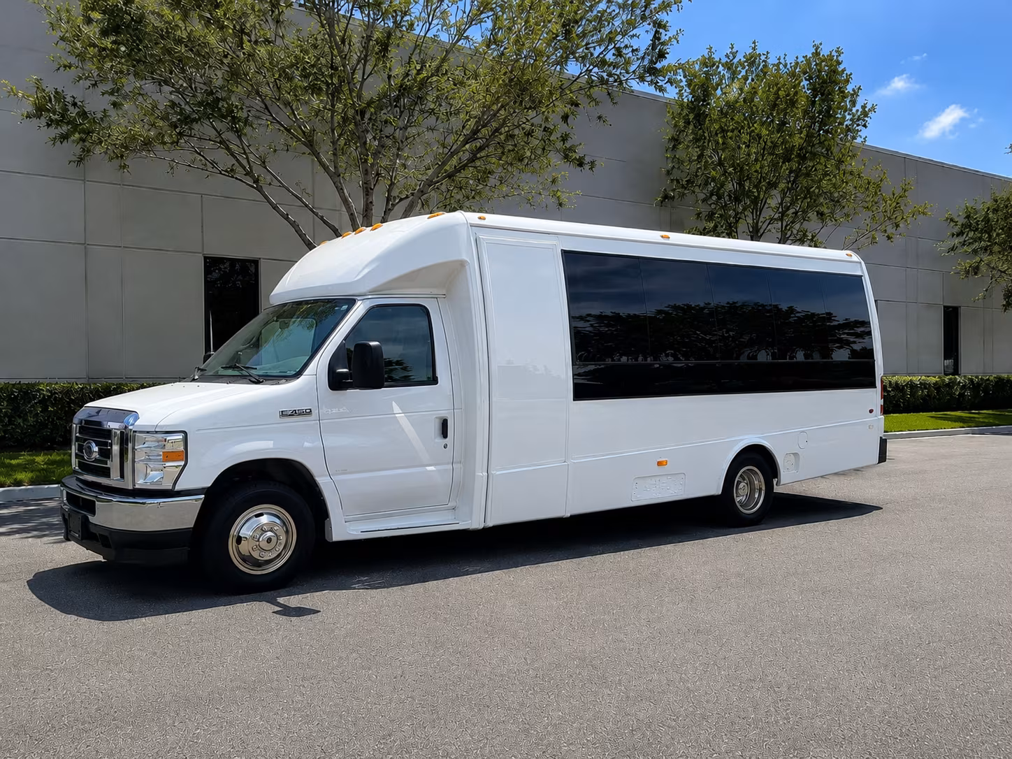 woodbridge bus rentals