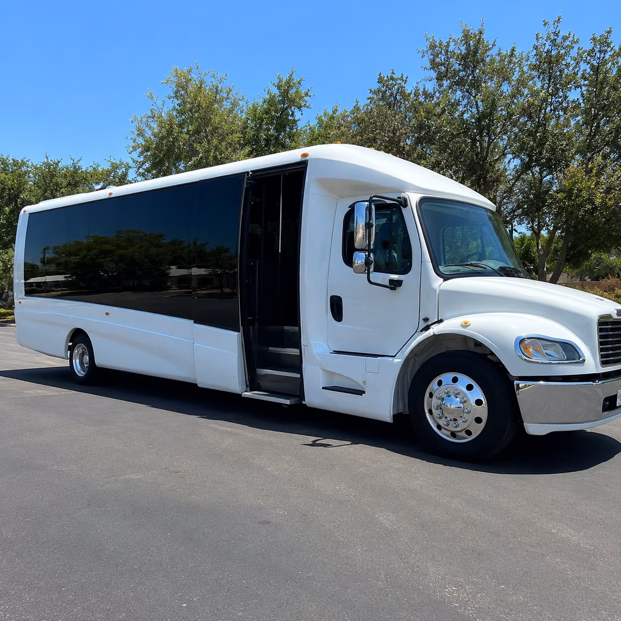 your wedding day deserves seamless transportation from start to finish